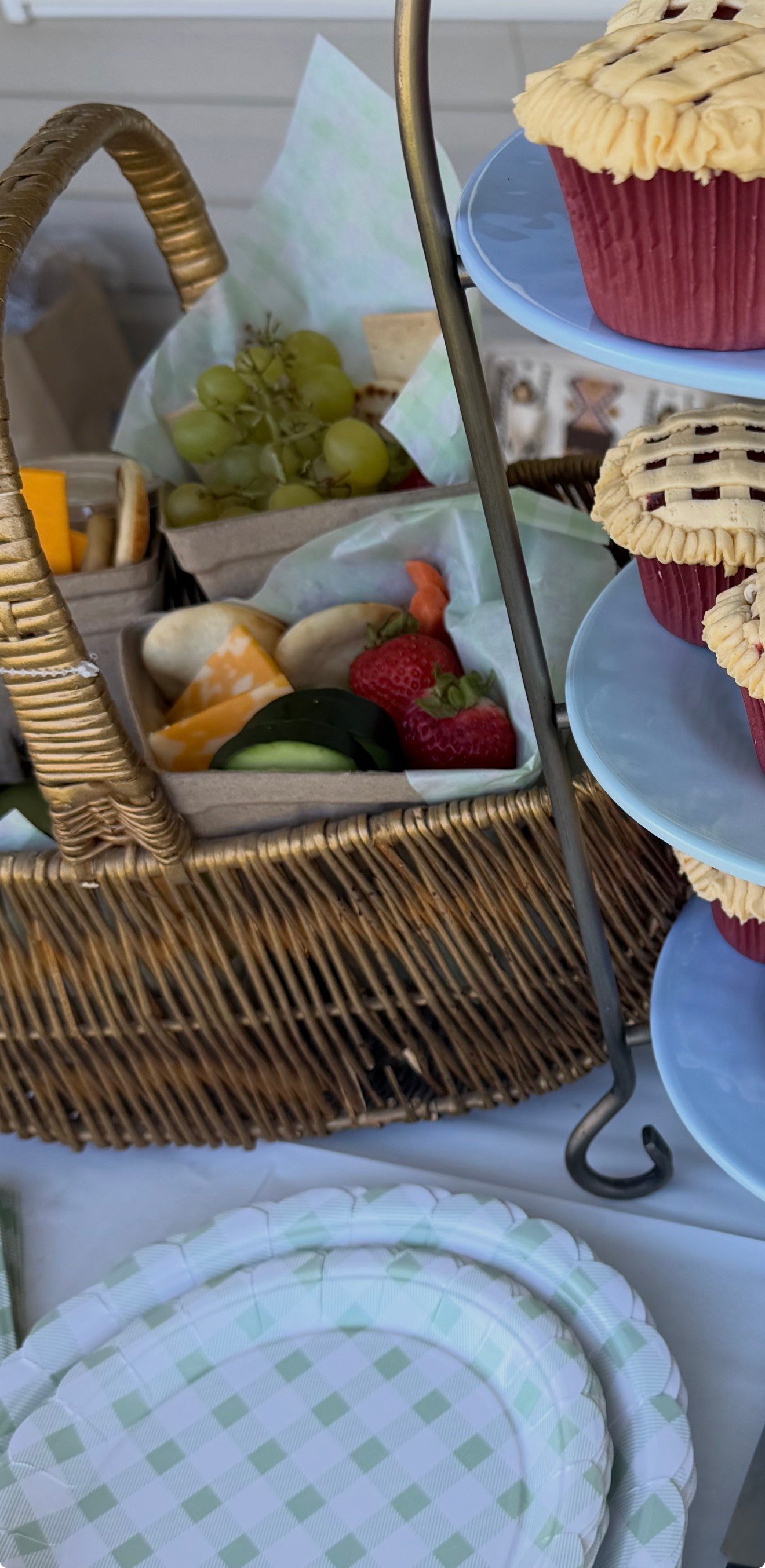 Picnic basket grazing display